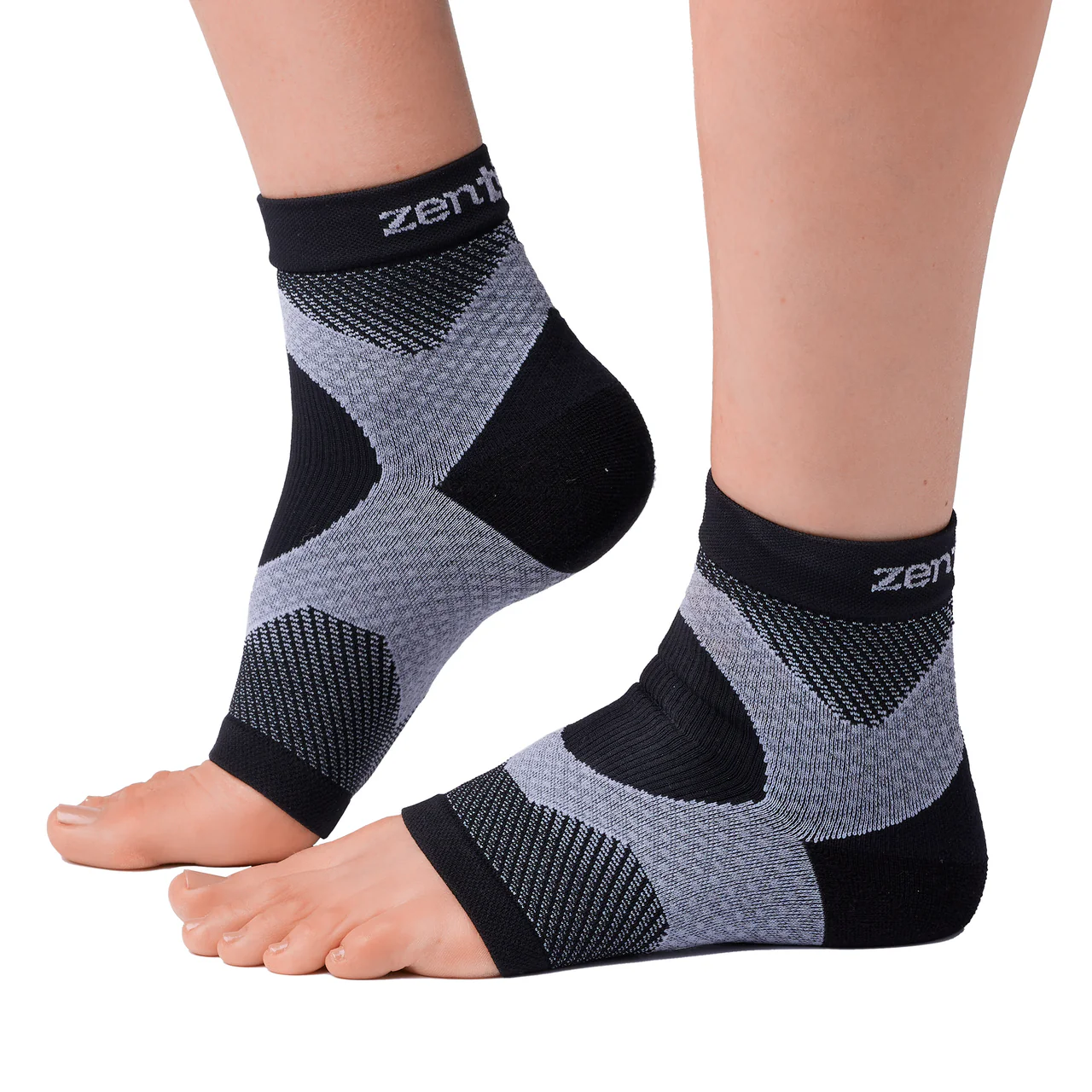The Secret Weapon for Travel and Workouts: Compression Socks